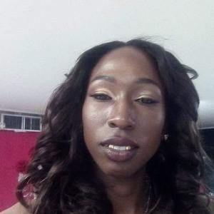 Meet your Posher, Tabitha